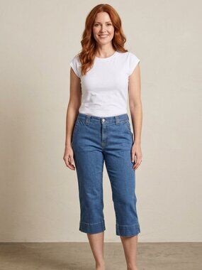 Levi’s Outback Capris Medium Wash Denim Jean 14 Miss Vintage Pockets EUC